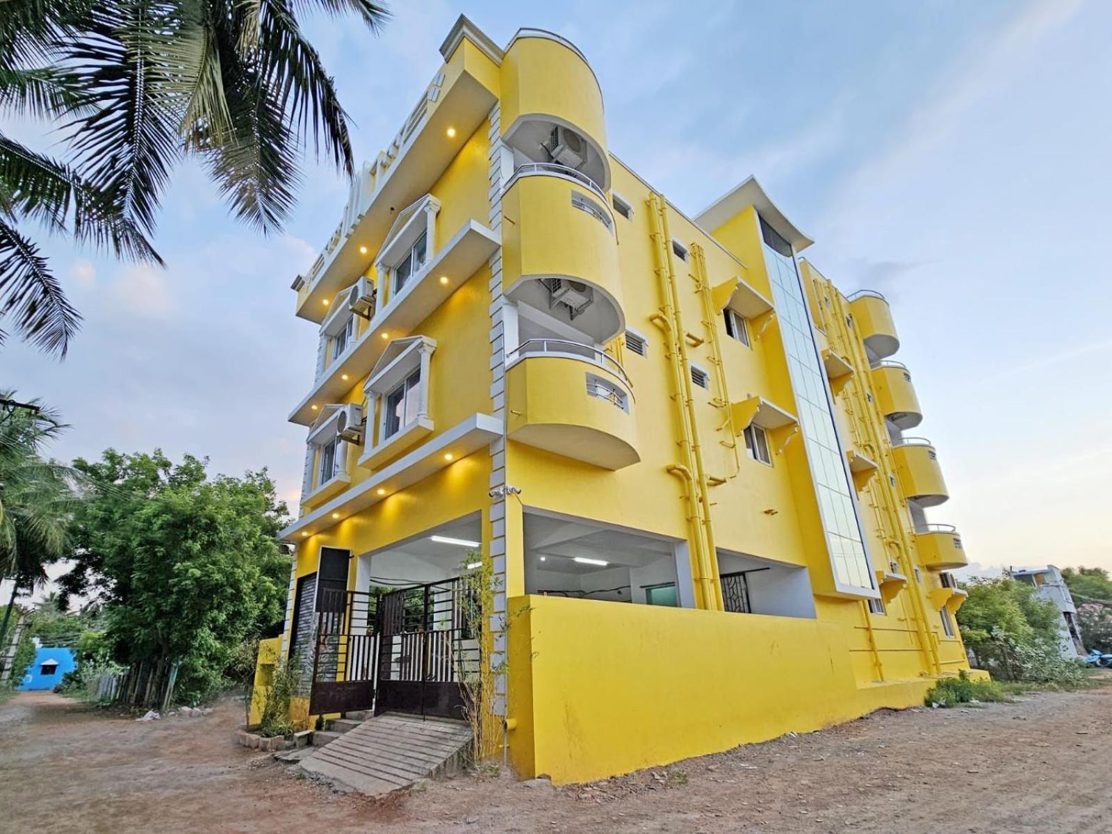 Auro Galaxy Villa Pondicherry Exteriör bild